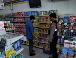 Untuk mencegah terjadinya C3 (Curas,Curat, Curanmor) Samapta Polsek Tomo Laksanakan KRYD siang hari.