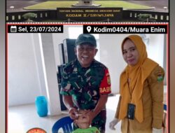 Babinsa Monitoring Kegiatan Sub Pekan Imunisasi Nasional 2024 Di Kelurahan Air lintang 