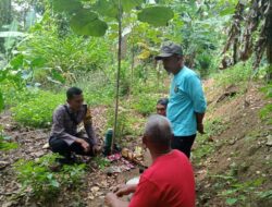 Bhabinkamtibmas Sambangi Warga Desa Sukamantri