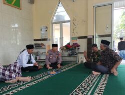 Jum’at Curhat bareng Kapolsek Tanjungkerta, Bersama Warga