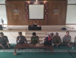Kapolsek Tanjungkerta Hadiri Rapat Pembentukan Panitia dan Susunan Pengurus Tahun 2024 Kuaran Kec. Tanjungkerta