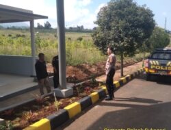 KAPOLSEK SUKASARI BESERTA ANGGOTA SAMAPTA POLSEK SUKASARI MELAKSANAKAN PATROLI SIANG HARI KE TEMPAT TEMPAT RAWAN GANGGUAN KAMTIBMAS DI WILAYAH KECAMATAN SUKASARI