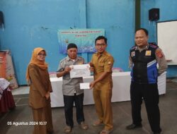 Polsek sukasari melaksanakan Giat monitoring,penyaluran intensif RW-RT dan kader,sekaligus sambang untuk menjalin silaturahmi