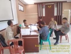 Bripka Ade Mulyana Bhabinkamtibmas Desa Cikaramas Tanjungmedar Polres Sumedang laksanakan sambang/silatrahmi kamtibmas