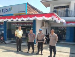 Kapolsek Tanjungkerta melaksanakan patroli siang hari