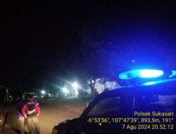 Anggota Unit Samapta Polsek Sukasari Rutin Laksanakan Patroli KRYD Blue Light / Malam hari di Wilayah Kecamatan Sukasari Kabupaten Sumedang