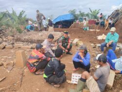 Bhabinkamtibmas Desa Genteng Melaksanakan Giat Sambang Dan Silaturahmi Kepada Warga masyarakat