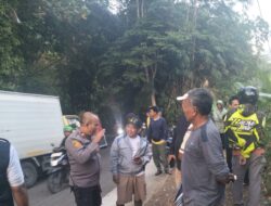 Kapolsek Tanjungkerta melaksanakan patroli siang hari