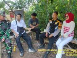 Untuk menjaga Sinergitas TNI/POLRI, Bhabinkamtibmas bersama Babinsa melaksnakan sambang/silaturahmi Kamtibmas