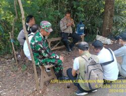 Untuk menjaga Sinergitas TNI/POLRI Bhabinkamtibmas bersama Babinsa melaksnakan sambang kepada warga masyarakat.