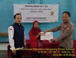 MONITORING PENYALURAN BLT DD TAHAP 1,GUNA MEWUJUDKAN PENINGKATAN EKONOMI MASYARAKAT, DIWILAYAH HUKUM POLRES SUMEDANG,KHUSUSNYA POLSEK SUKASARI DESA NANGGERANG
