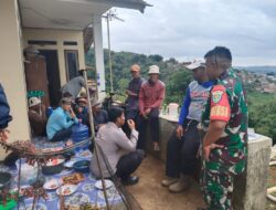 Bhabinkamtibmas Desa Genteng Melaksanakan Giat Sambang Dan Silaturahmi Kepada Warga masyarakat