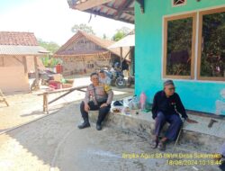 Bripka Agus Sukmana Laksanakan Sambang Kamtibmas dan Dumas Keliling di Tanjungmedar dalam Rangka BEYOND TRUST PRESISI