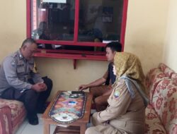 Bhabinkamtibmas Desa Gunturmekar Sambangi Warga Desa Binaanya