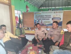 Bhabinkamtibmas Desa Tanjungmekar Sambangi Warga Desa Binaanya