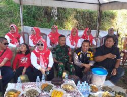 Bhabinkamtibmas Kelurahan Talun Bripka Ade Mulyadi Monitoring Dan Pengamanan Lomba Balap Ngalun Ban Di Sungai Cipeles Dalam Rangka Peringatan Hari Kemerdekaan Ke- 79