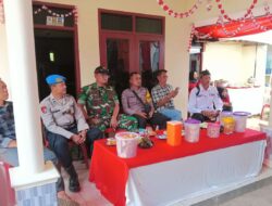 Kanit Propam Aiptu Wawan dan Bhabinkamtibmas Aipda Asep C Polsek Tanjungkerta beserta Pelda Nandang Koramil Tanjungkerta Monitor Kegiatan Peringatan HUT RI ke-79
