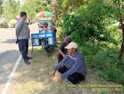 Bripka Agus Sukmana bersama Aipda Tata Sasmita melaksanakan sambang/silatrahmi kamtibmas ke warga masyarakat 