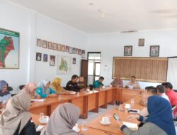 Kapolsek Tanjungkerta Polres Sumedang Polda Jabar menghadiri Kegiatan Rapat Minggon Kecamatan Tanjungkerta