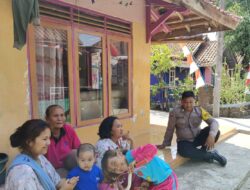 Silaturahmi dengan Warga Binaan Bhabinkamtibmas Polsek Tomo Berikan Pesan-pesan Kamtibmas.