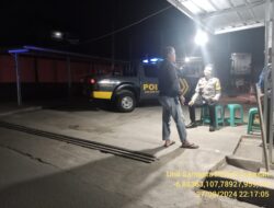 Anggota Unit Samapta Polsek Sukasari Laksanakan Patroli KRYD Blue Light / Malam hari di Wilayah Kecamatan Sukasari Kabupaten Sumedang