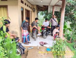 Bripka Agus Sukmana bersama Aipda Tata Sasmita Laksanakan Sambang Kamtibmas dan Dumas Keliling di Tanjungmedar dalam Rangka BEYOND TRUST PRESISI