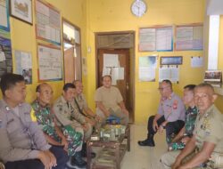 Sinergitas TNI – Polri, Bhabinkamtibmas Polsek Tomo beserta Babinsa Laksanakan Sambang Kamtibmas kepada Warga Binaan.