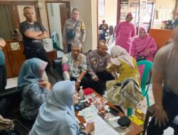 KAPolsek Tanjungkerta Gelar Pemeriksaan Kesehatan untuk Persiapan Pengamanan Pilkada 2024