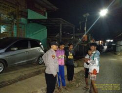 Anggota Unit Samapta Polsek Sukasari Laksanakan Patroli KRYD Blue Light / Malam hari di Wilayah Kecamatan Sukasari Kabupaten Sumedang
