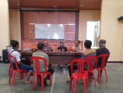 Kapolsek Tanjungkerta melaksanakan sambang ke warga desa Cigentur