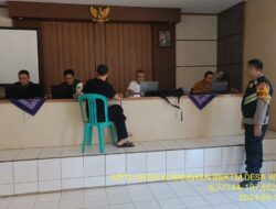 Aiptu Iwan Kurniawan Bhabinkamtibmas Polsek Tanjungmedar Polres Sumedang sambangi Kantor Desa Wargaluyu