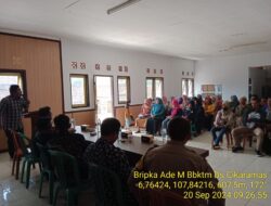 Bhabinkamtibmas Desa Cikaramas Hadiri MUSRENBANGDES Pembahasan dan Penetapan RKPDes 2025 Desa Cikaramas