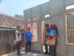 Sinergitas TNI-POLRI Dalam Pengontrolan Pembangunan Rumah Tidak Layak Huni (Rutilahu) Program Baznas di wilayah Desa Kertamekar