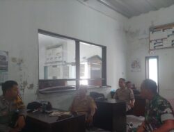 Bhabinkamtibmas Desa Kertamekar Sambangi Warga Desa Binaanya