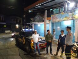 Anggota Unit Samapta Polsek Sukasari Laksanakan Patroli KRYD Blue Light / Malam hari di Wilayah Kecamatan Sukasari Kabupaten Sumedang