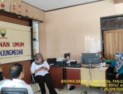 Bripka Dani Santika sambangi desa binaan serta dumas keliling dalam rangka BEYOND TRUST PRESISI di wilayah Kec. Tanjungmedar