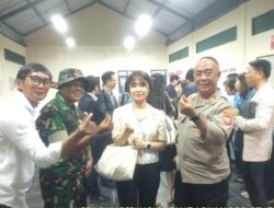 Kapolsek Tomo Beserta Anggota Laksanakan Pengamanan WNA dari Korea Selatan selaku walikota Eunpyong Soul beserta rombongan dalam rangka kunjungan Kerja di wilayah Kecamatan Tomo.