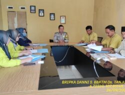 Bripka Dani Santika sambangi desa binaan serta dumas keliling dalam rangka BEYOND TRUST PRESISI di wilayah Kec. Tanjungmedar