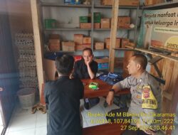 Kapolsek Tanjungmedar Iptu Gungun Wagiman melaksanakan Kegiatan Jumat Curhat