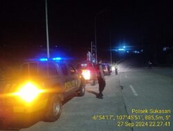 Anggota Unit Samapta Polsek Sukasari Rutin Laksanakan Patroli KRYD Blue Light / Malam hari gabungan zona 1 di Wilayah Kecamatan Jatinangor Kabupaten Sumedang