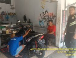 Aiptu Iwan Kurniawan sambangi warga masyarakat serta dumas keliling dalam rangka BEYOND TRUST PRESISI di wilayah Kec. Tanjungmedar