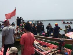 Nelayan Bekasi Utara Ramaikan Pesta Laut Bersama Warga Kampung Karatan Desa Segera Jaya