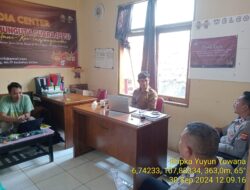 Aiptu Aceng, SH bersama Bripka Yuyun Yuwana Melaksanakan Sambang ke Kantor PPS Desa Kamal, Kecamatan Tanjungmedar
