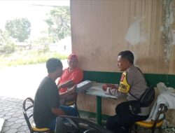Bhabinkamtibmas Sambangi Warga Desa Sukamantri