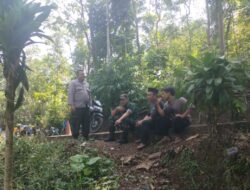 Sinergitas TNI – Polri, Dalam Kegiatan Sambang ke warga Desa Tanjungmekar Kec. Tanjungkerta