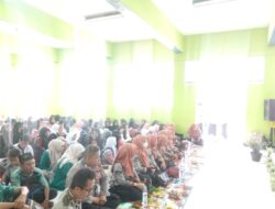 Bhabinkamtibmas Desa Mekarjaya Menghadiri Kegiatan Memperingati Maulid Nabi Muhammad SAW 1446 H di SMPN 8 Sumedang