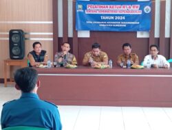 Bripka Ade Mulyana Hadiri Pelatihan Ketua RT dan Ketua RW Desa Cikaramas, Tanjungmedar