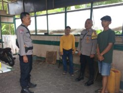 Polsek Tanjungkerta mengantisipasi keamanan demi masyarakat,Anggota Polsek Tanjungkerta Laksanakan patroli di siang hari