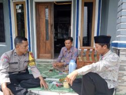 Bhabinkamtibmas Sambangi Warga Desa Sukamantri