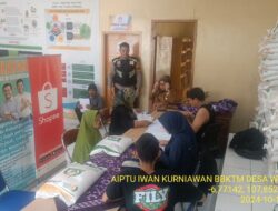 Aiptu Iwan Kurniawan Monitoring Penyaluran Bantuan Pangan Cadangan Beras Pemerintah (CBP) Tahap III Bulan Oktober Tahun 2024 di Desa Wargaluyu Kec. Tanjungmedar Kab. Sumedang
